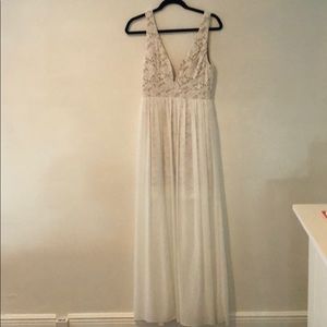 Lulu’s white lace maxi dress